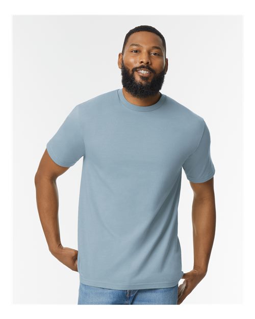 Gildan Unisex Softstyle® Midweight T-Shirt 65000