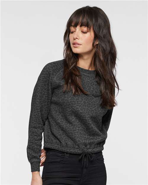 LAT Women's Relaxed Boxy Crewneck Sweatshirt 3528