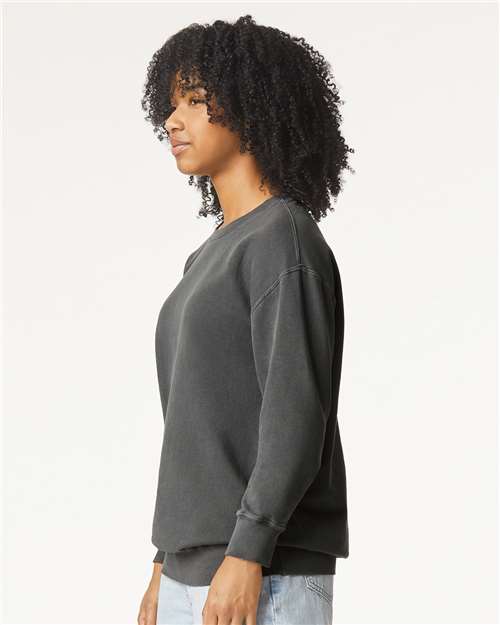 Comfort Colors Unisex Garment-Dyed Lightweight Crewneck Sweatshirt 1466