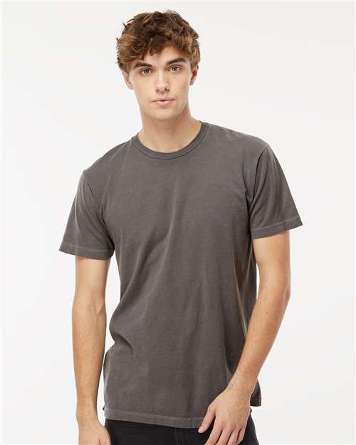 M&amp;O Unisex Vintage Garment-Dyed T-Shirt 6500M